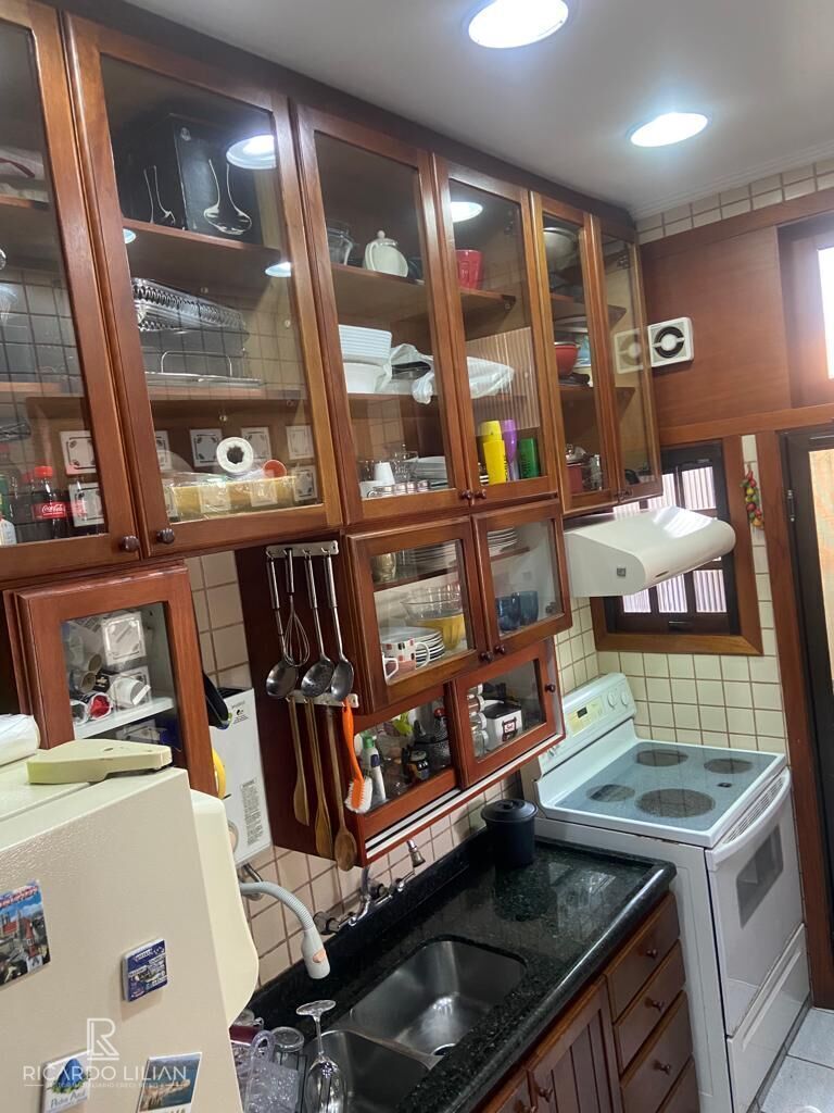 Casa de Condomínio para alugar com 3 quartos, 130m² - Foto 3