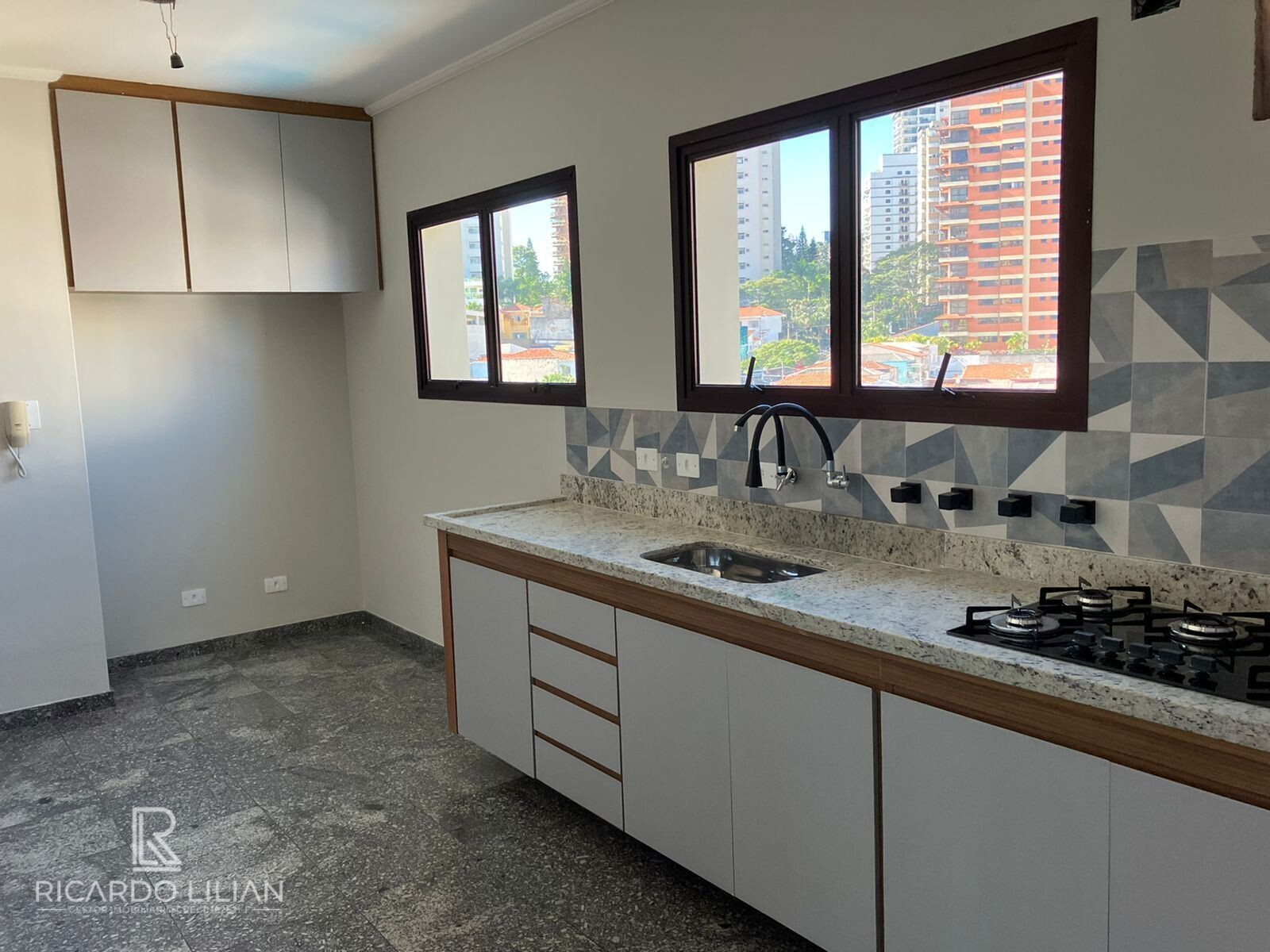 Apartamento à venda com 4 quartos, 159m² - Foto 15