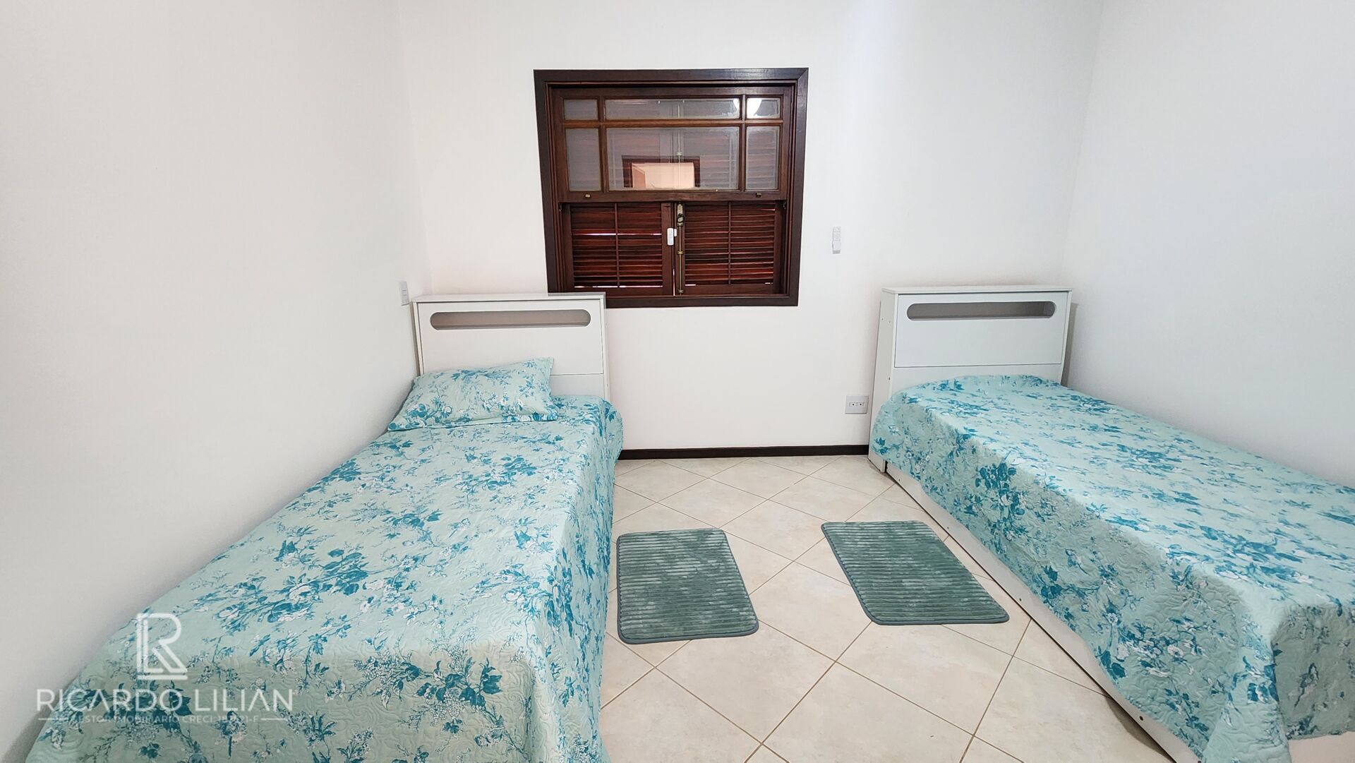 Chácara à venda com 5 quartos, 1741m² - Foto 25