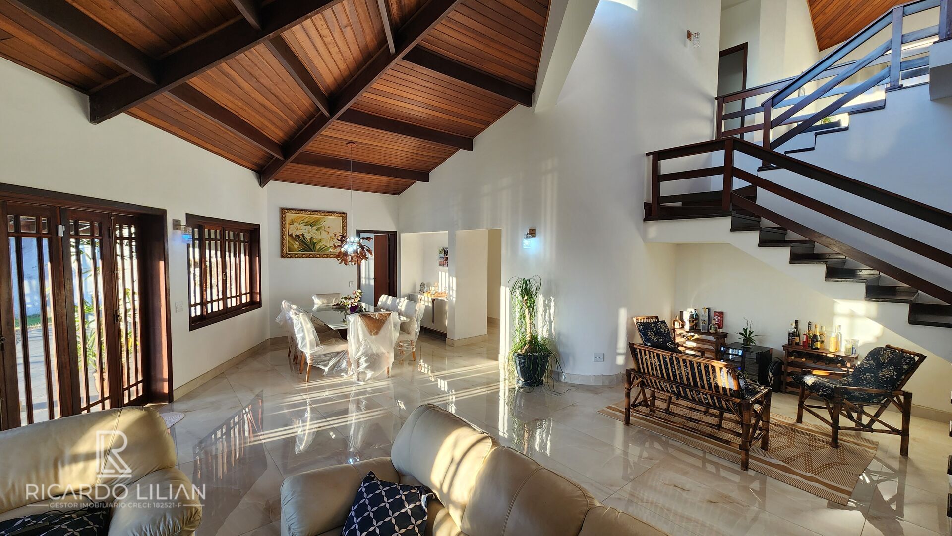 Chácara à venda com 5 quartos, 1741m² - Foto 3