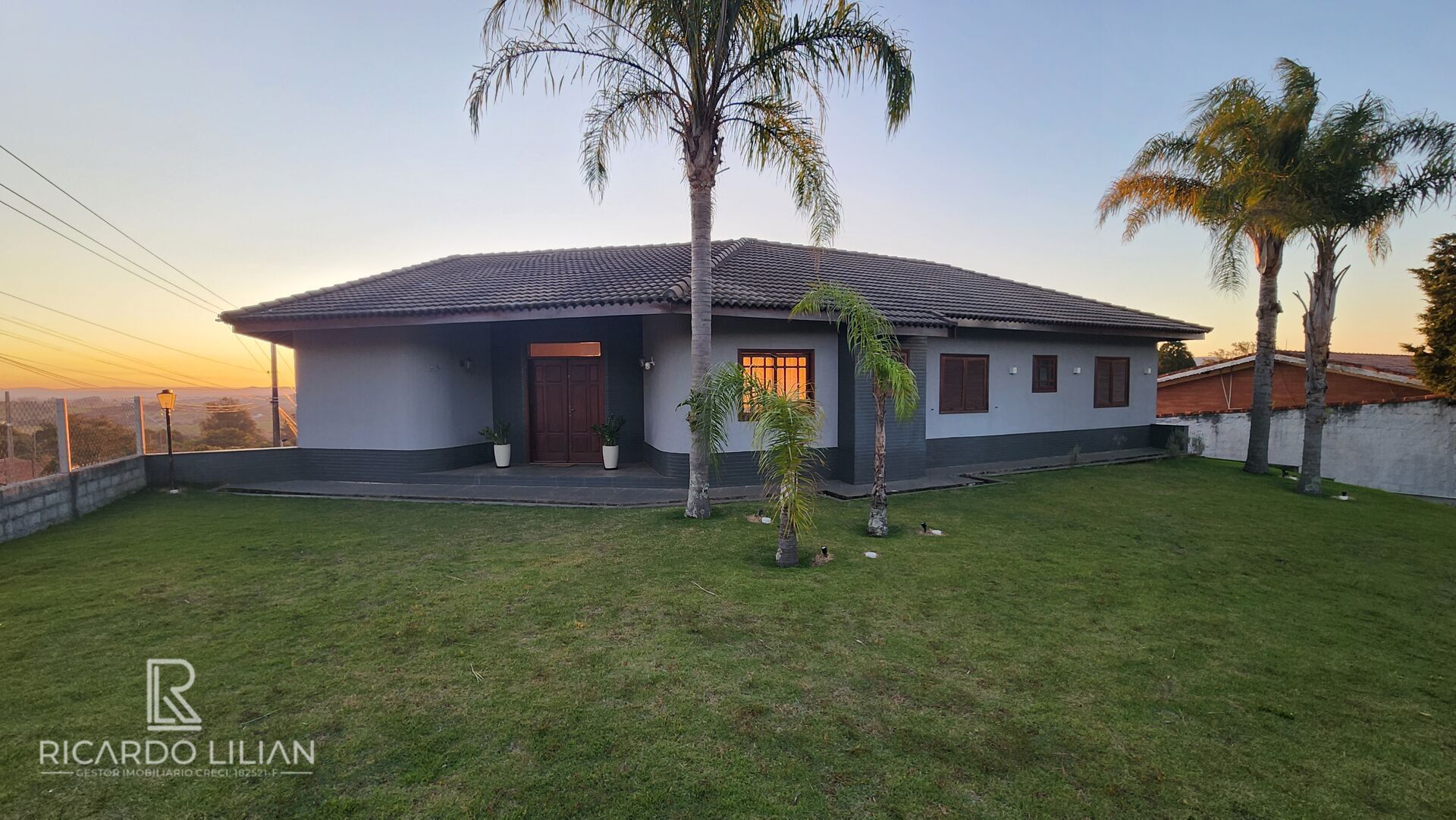 Chácara à venda com 5 quartos, 1741m² - Foto 18