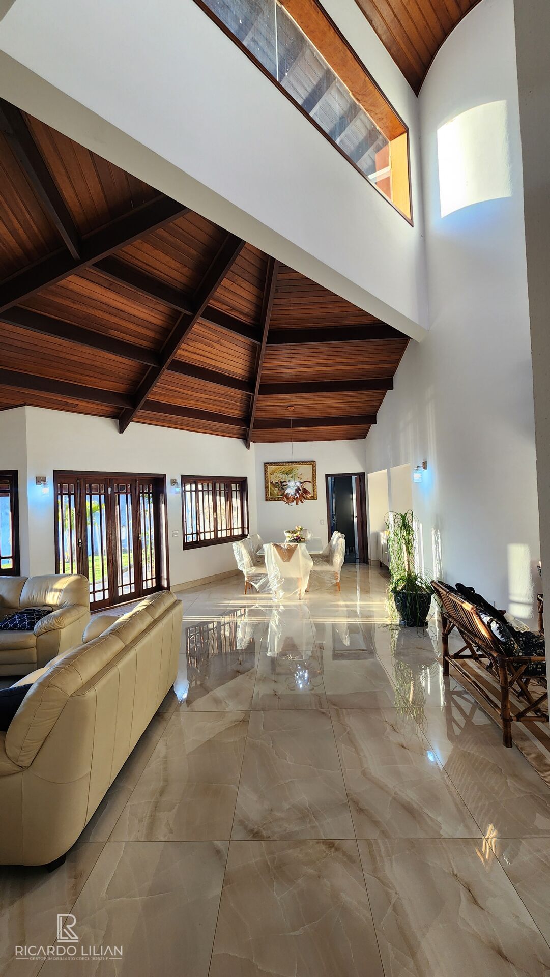 Chácara à venda com 5 quartos, 1741m² - Foto 5