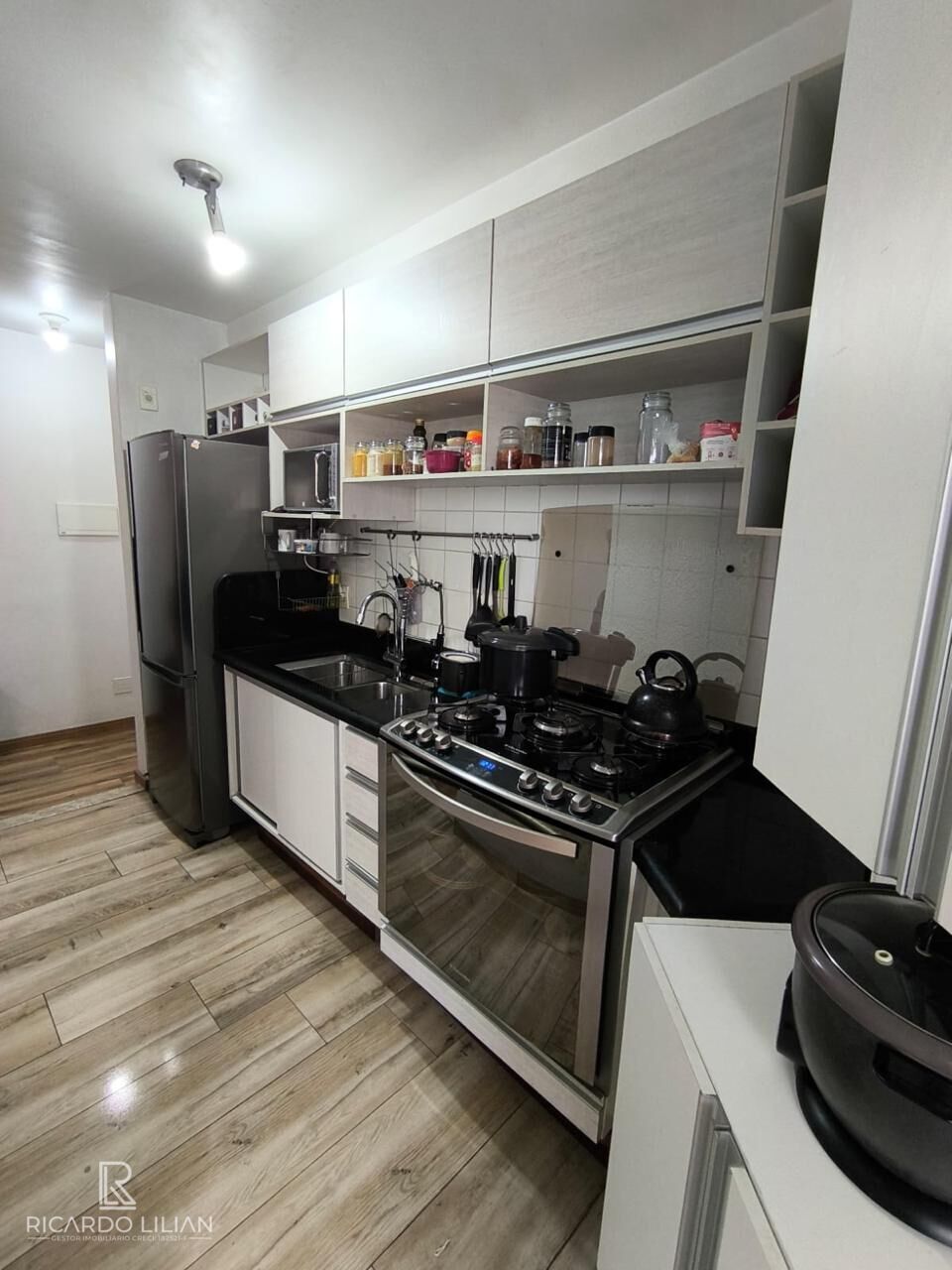 Apartamento à venda com 2 quartos, 49m² - Foto 3