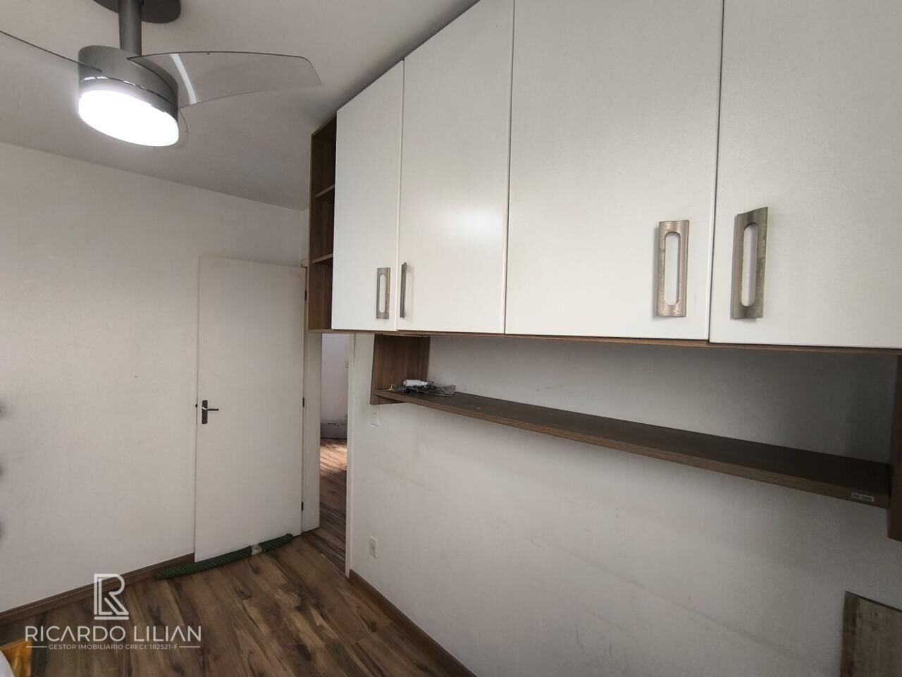 Apartamento à venda com 2 quartos, 49m² - Foto 17