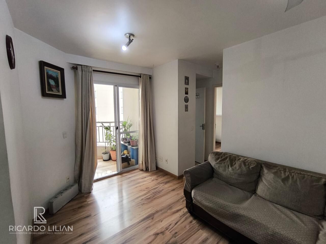 Apartamento à venda com 2 quartos, 49m² - Foto 1