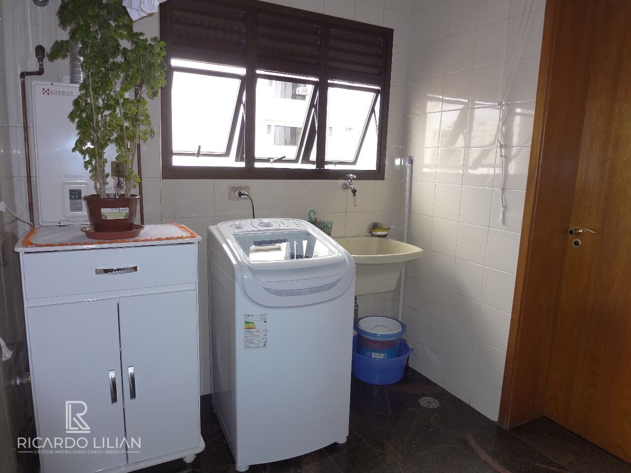 Apartamento à venda com 3 quartos, 125m² - Foto 17