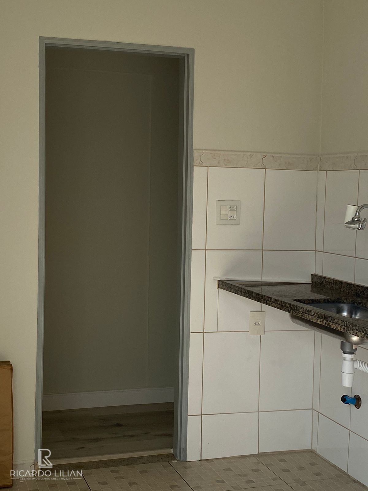 Apartamento à venda com 2 quartos, 62m² - Foto 8