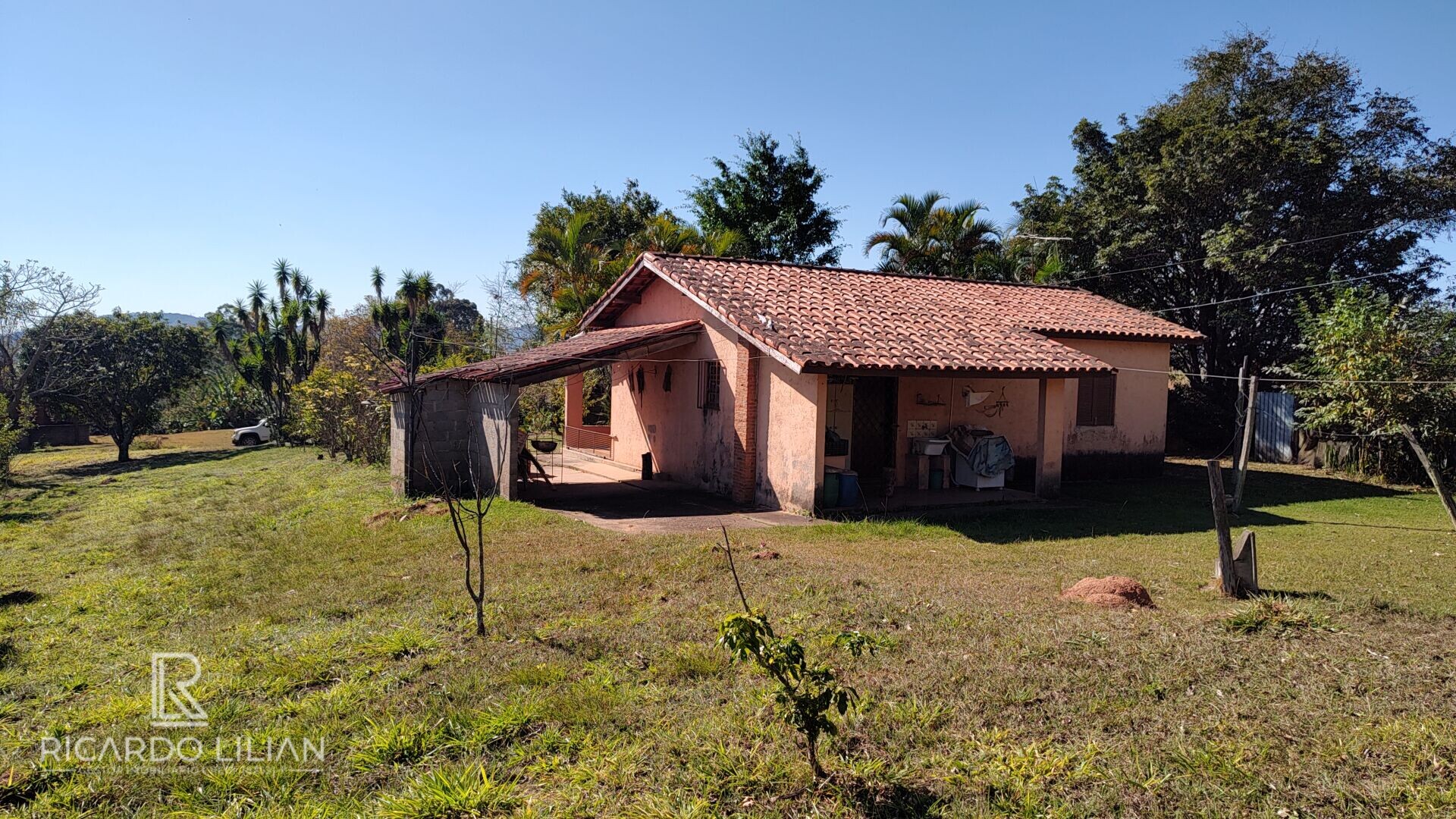 Fazenda à venda com 2 quartos, 22500m² - Foto 1