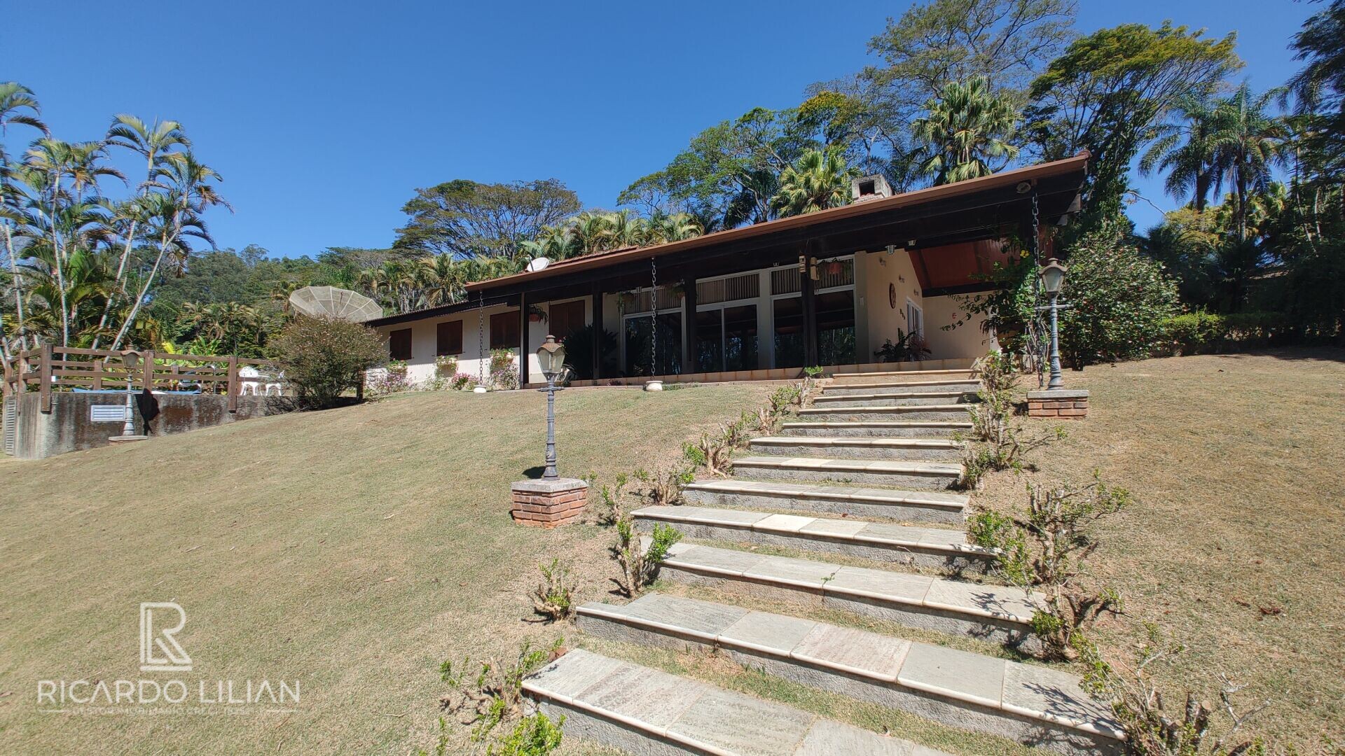 Fazenda à venda com 4 quartos, 68000m² - Foto 7