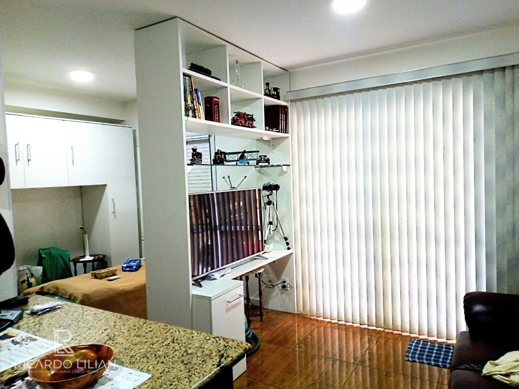 Apartamento à venda com 1 quarto, 38m² - Foto 2