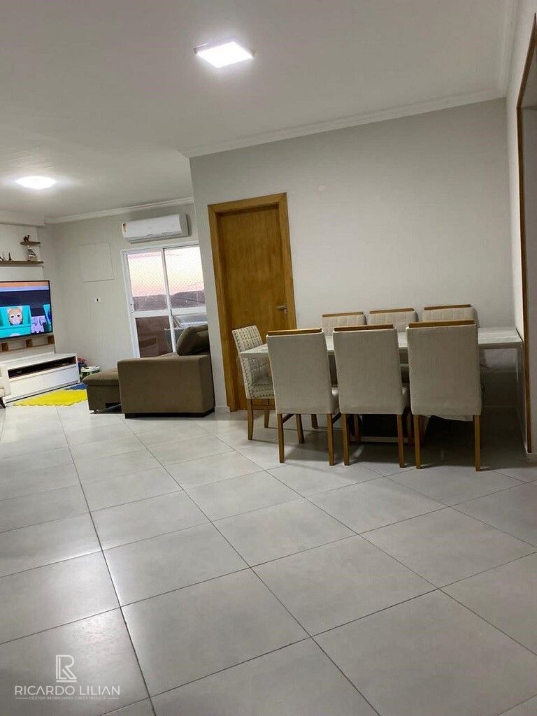 Apartamento à venda com 3 quartos, 140m² - Foto 1