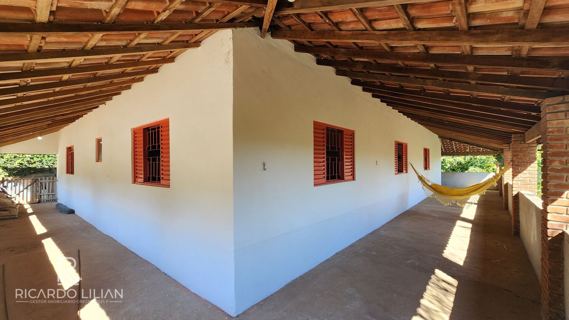 Chácara, 3 quartos, 1073 m² - Foto 2