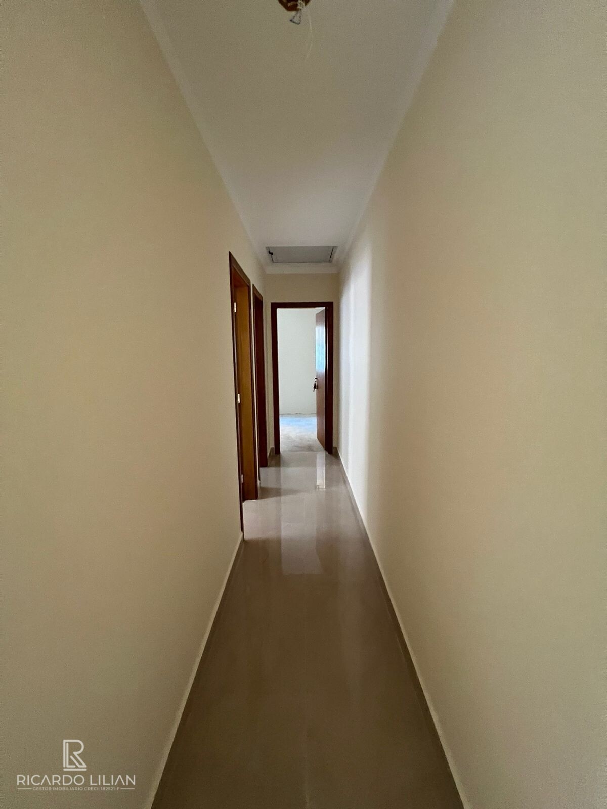 Sobrado à venda com 3 quartos, 131m² - Foto 4