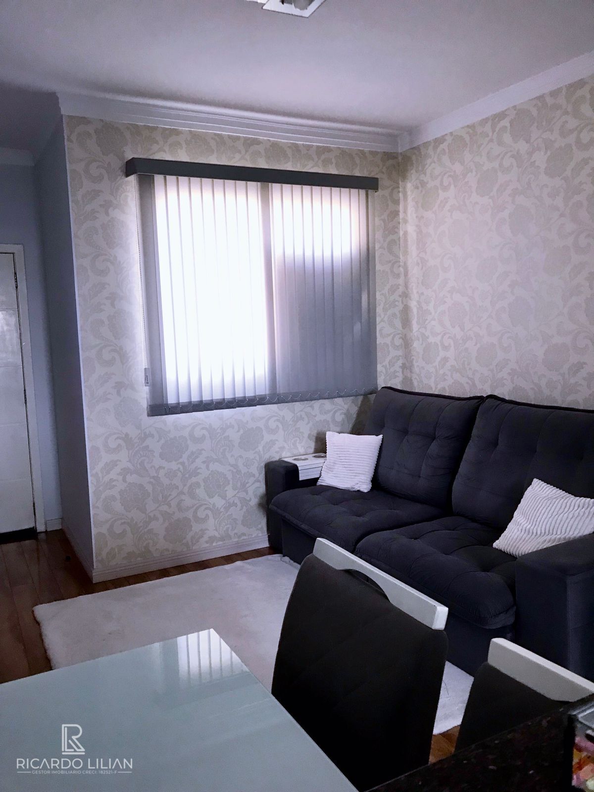 Apartamento à venda com 2 quartos, 60m² - Foto 2