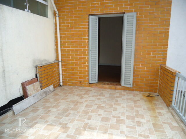 Sobrado à venda com 2 quartos, 149m² - Foto 32