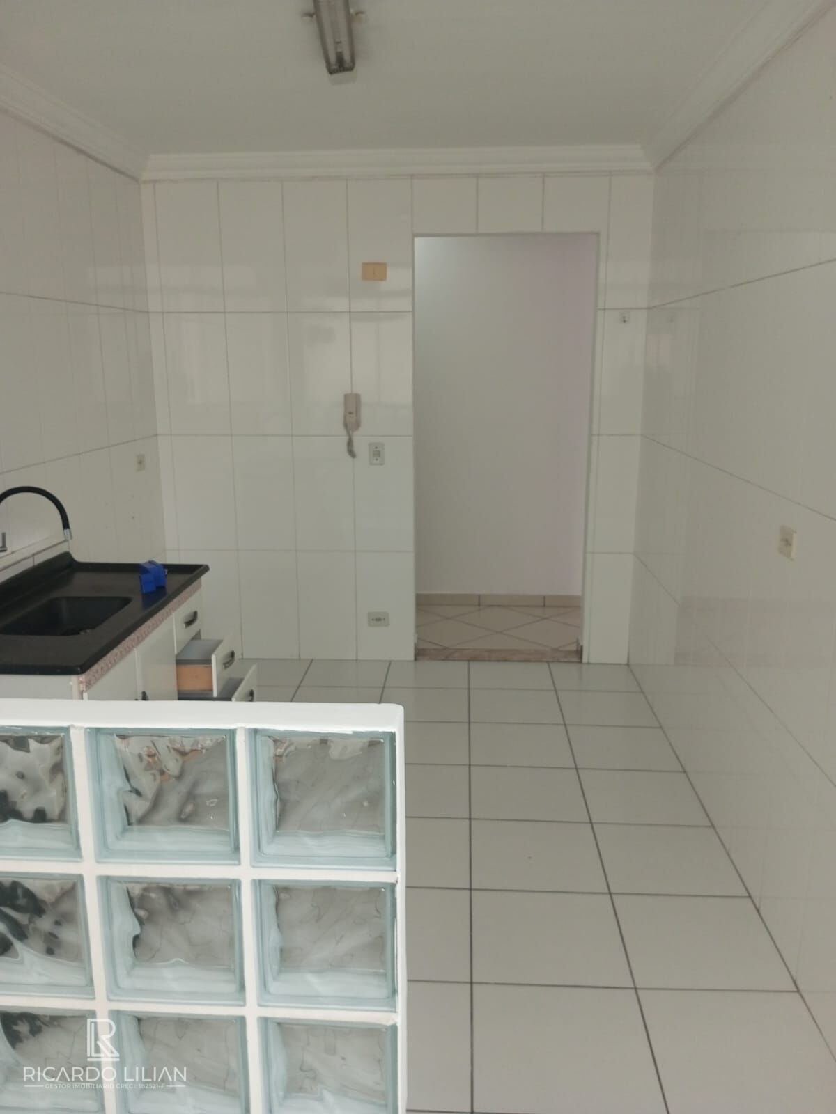 Apartamento à venda com 2 quartos, 64m² - Foto 8