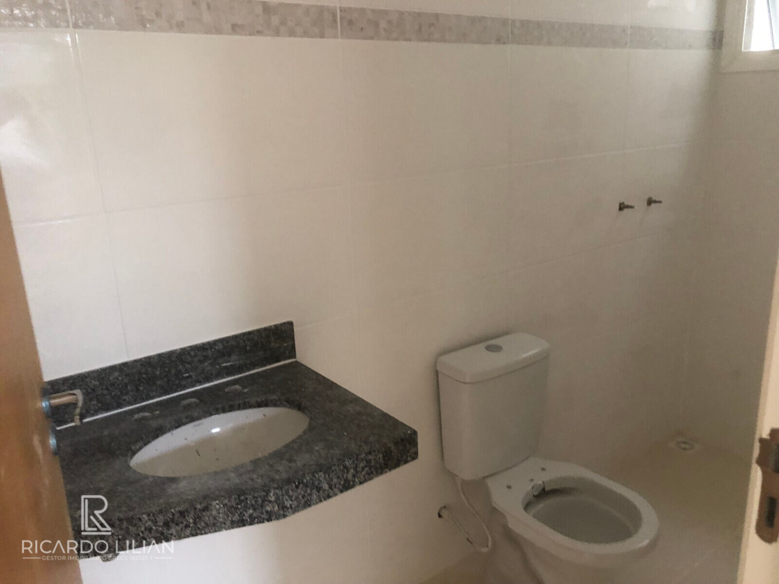 Casa à venda com 3 quartos, 80m² - Foto 8