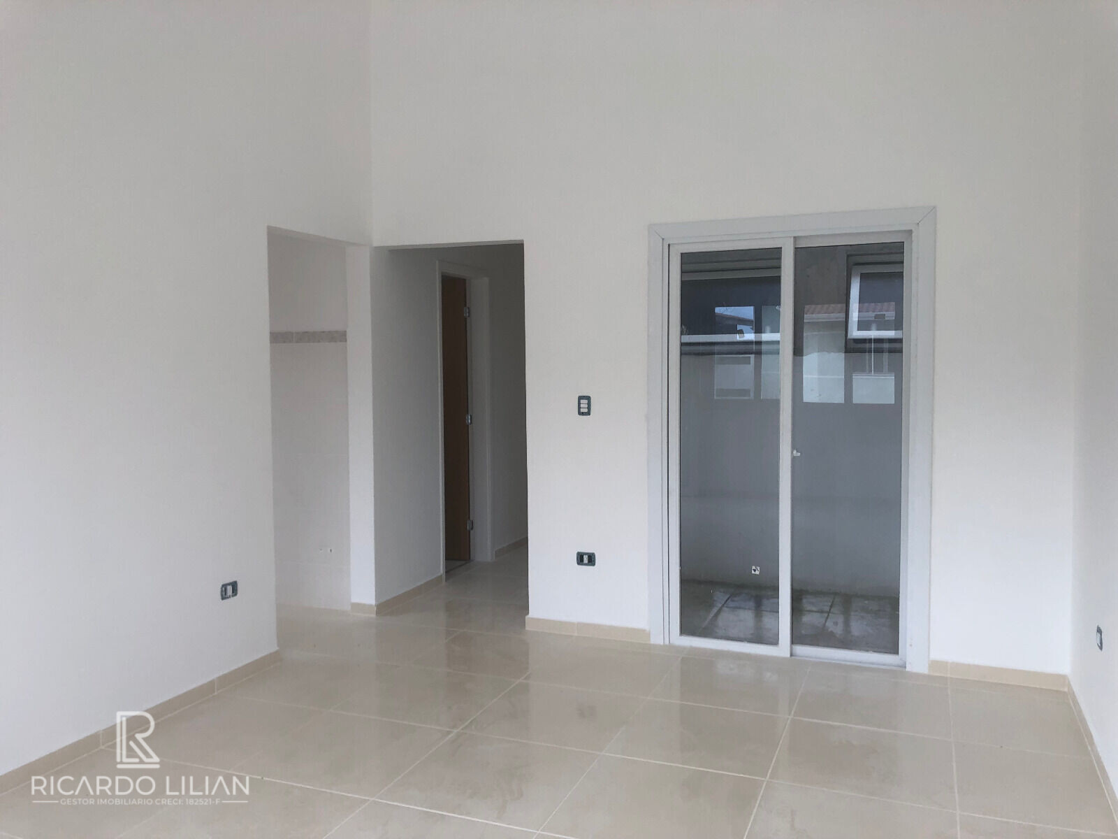 Casa à venda com 3 quartos, 80m² - Foto 12