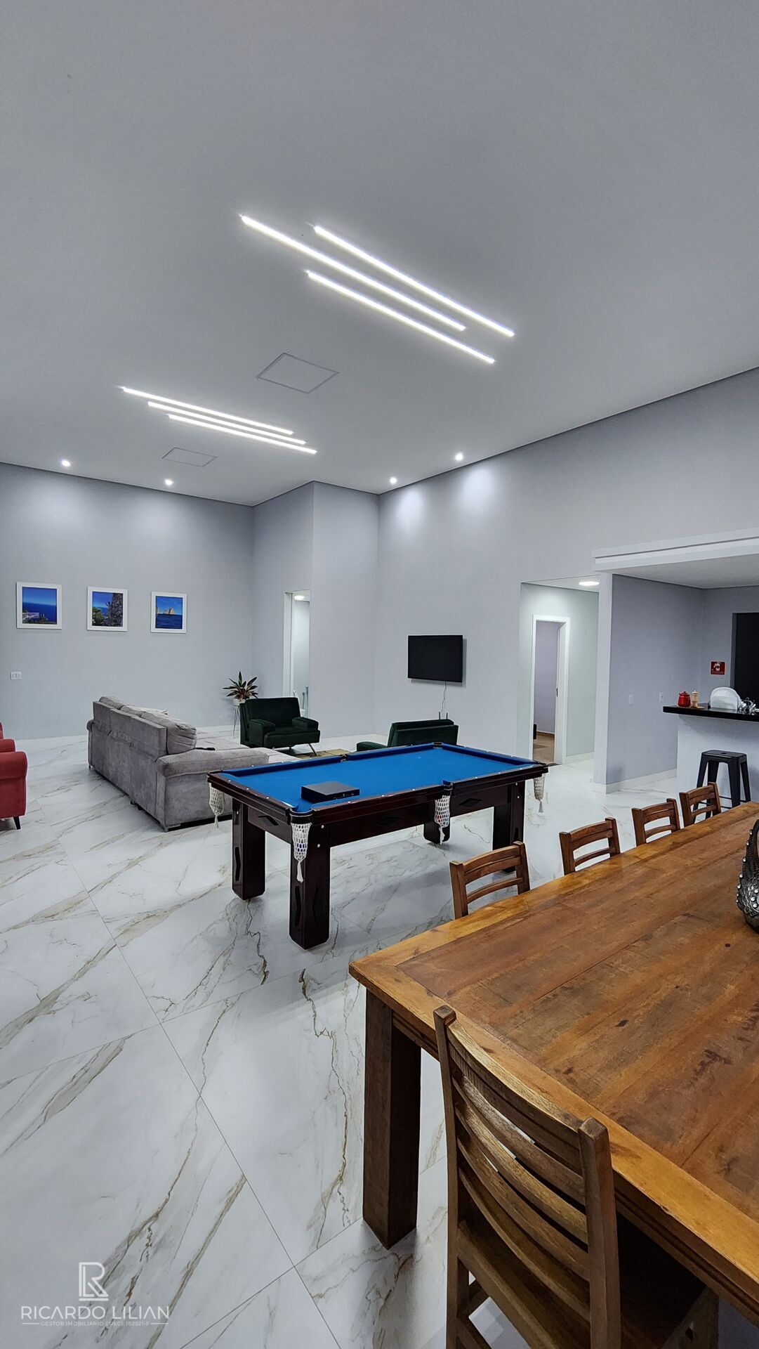 Casa à venda com 4 quartos, 320m² - Foto 14