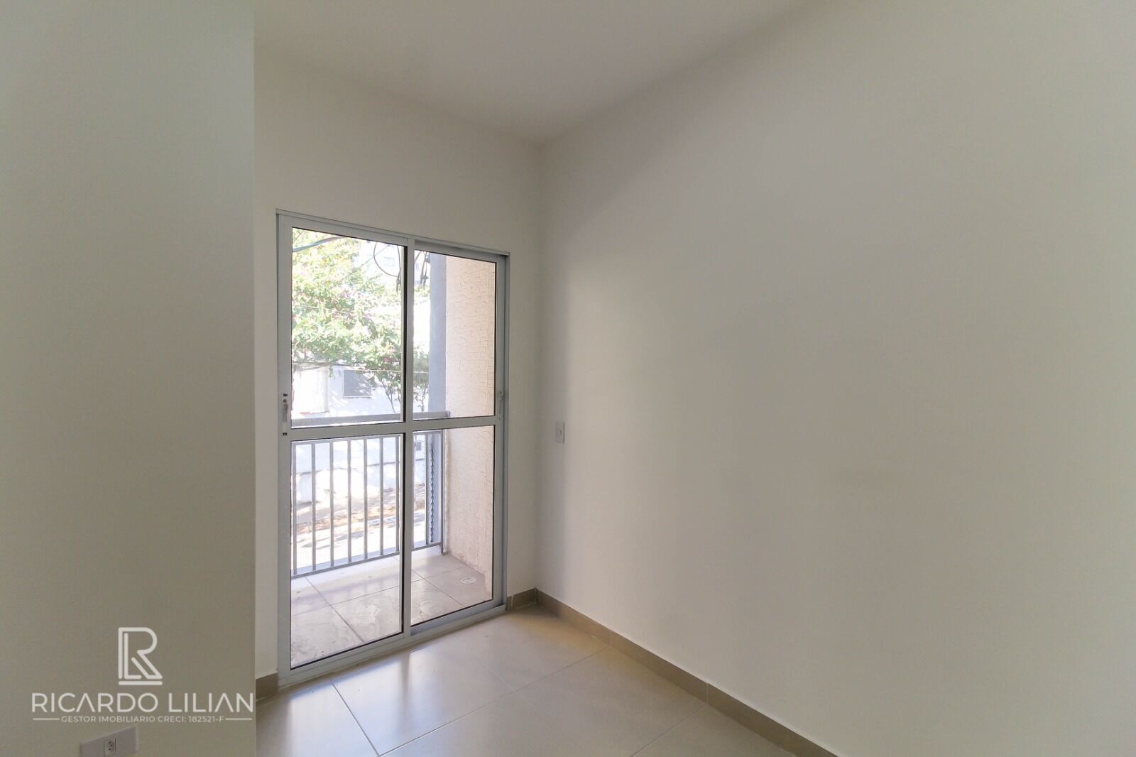 Apartamento à venda com 1 quarto, 28m² - Foto 6