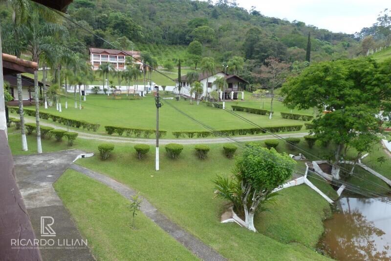 Casa Comercial à venda com 12 quartos, 4100m² - Foto 6