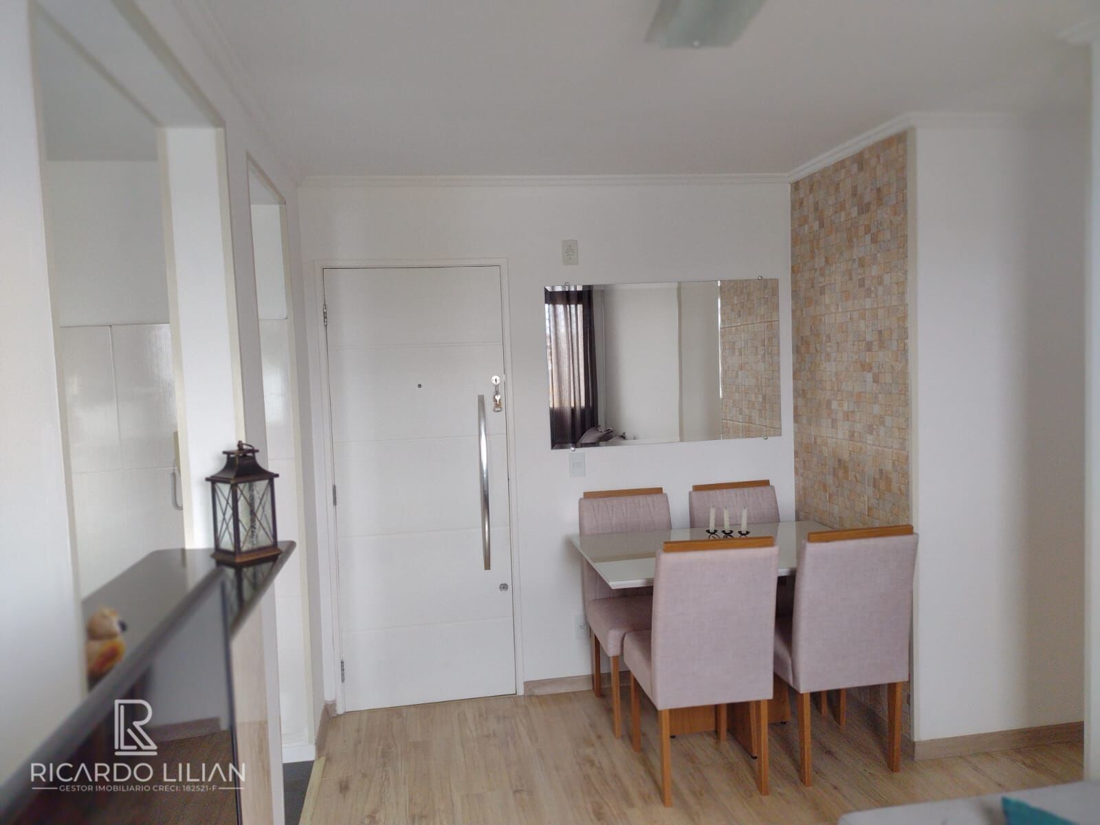 Apartamento à venda com 2 quartos, 47m² - Foto 2