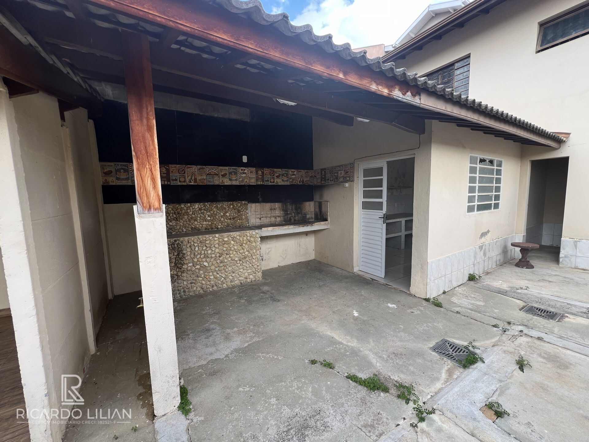 Casa à venda com 1 quarto, 198m² - Foto 12