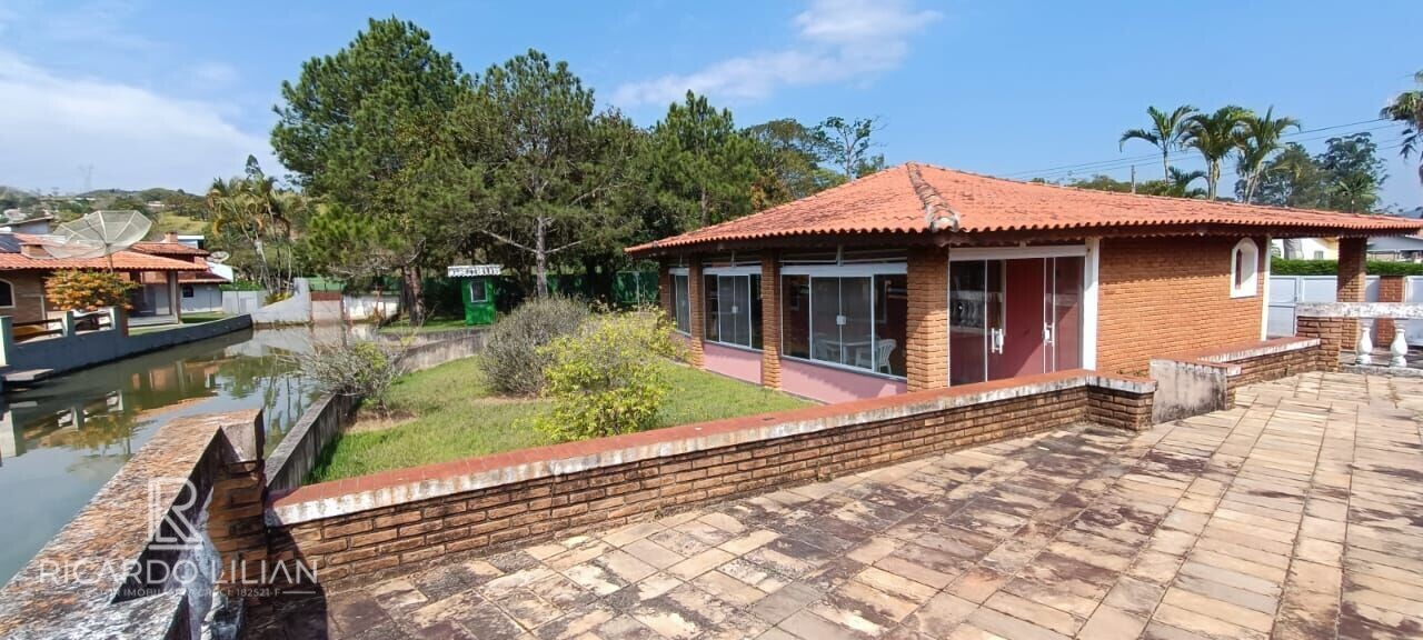 Casa de Condomínio à venda com 3 quartos, 159m² - Foto 1