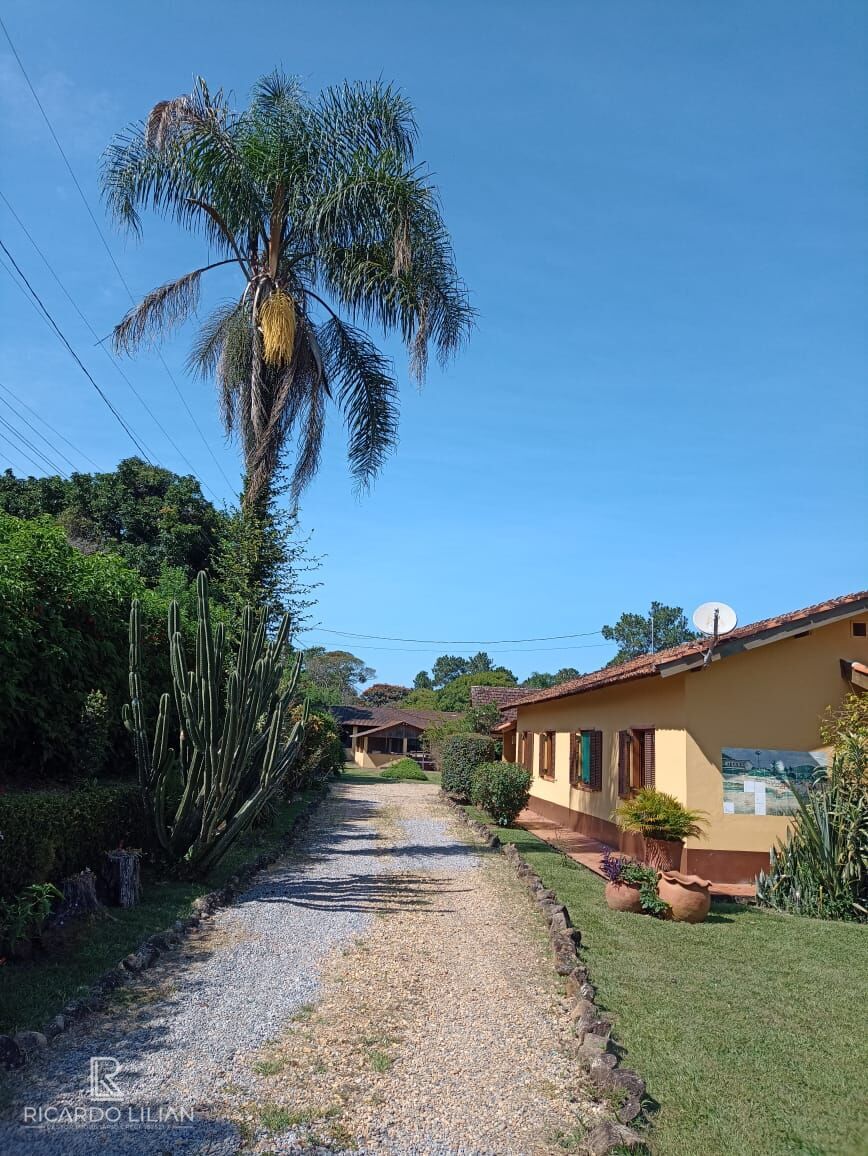 Chácara, 4 quartos, 1 hectares - Foto 1