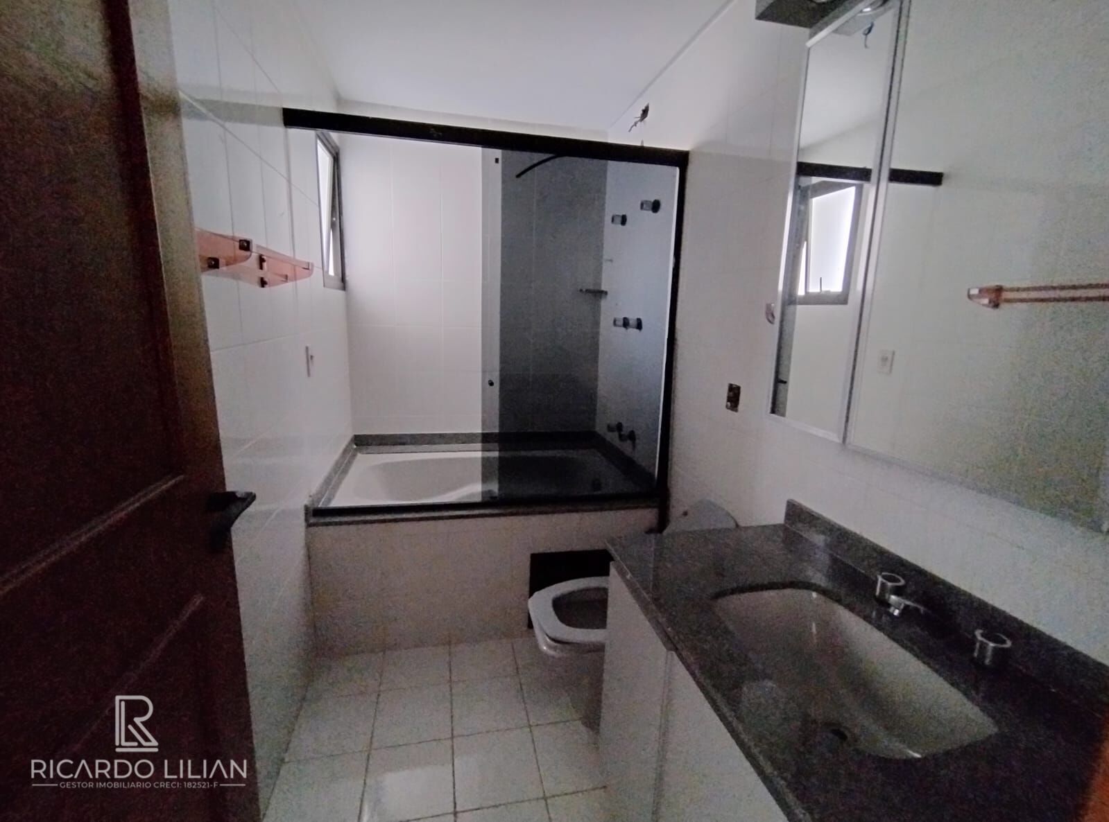 Apartamento à venda com 3 quartos, 150m² - Foto 10