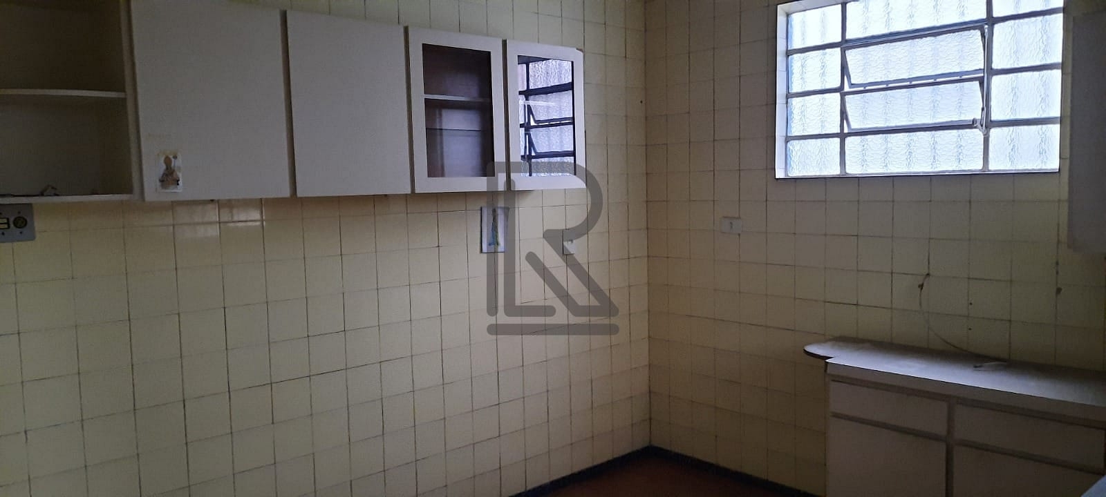 Casa à venda com 3 quartos, 250m² - Foto 6