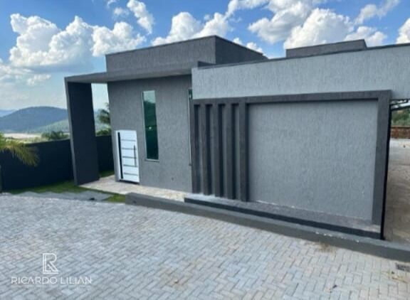 Chácara, 3 quartos, 1440 m² - Foto 1