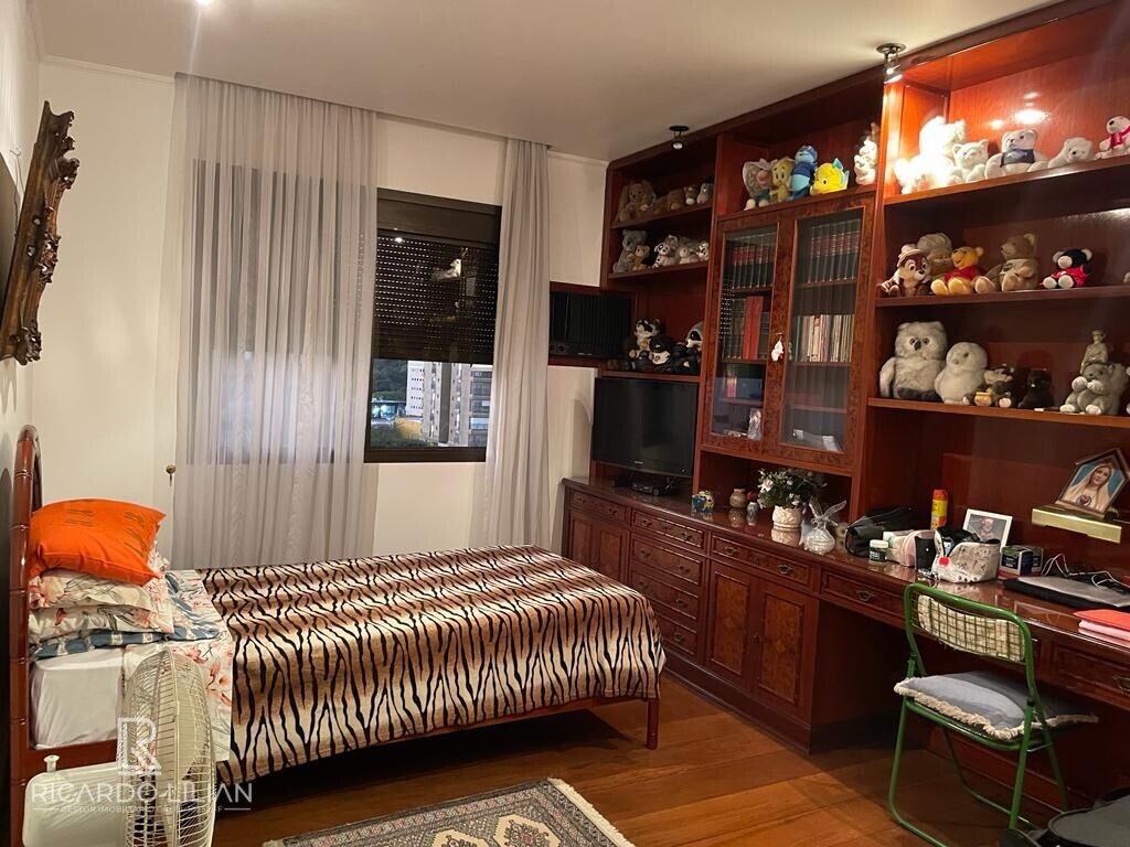 Apartamento à venda com 3 quartos, 500m² - Foto 28