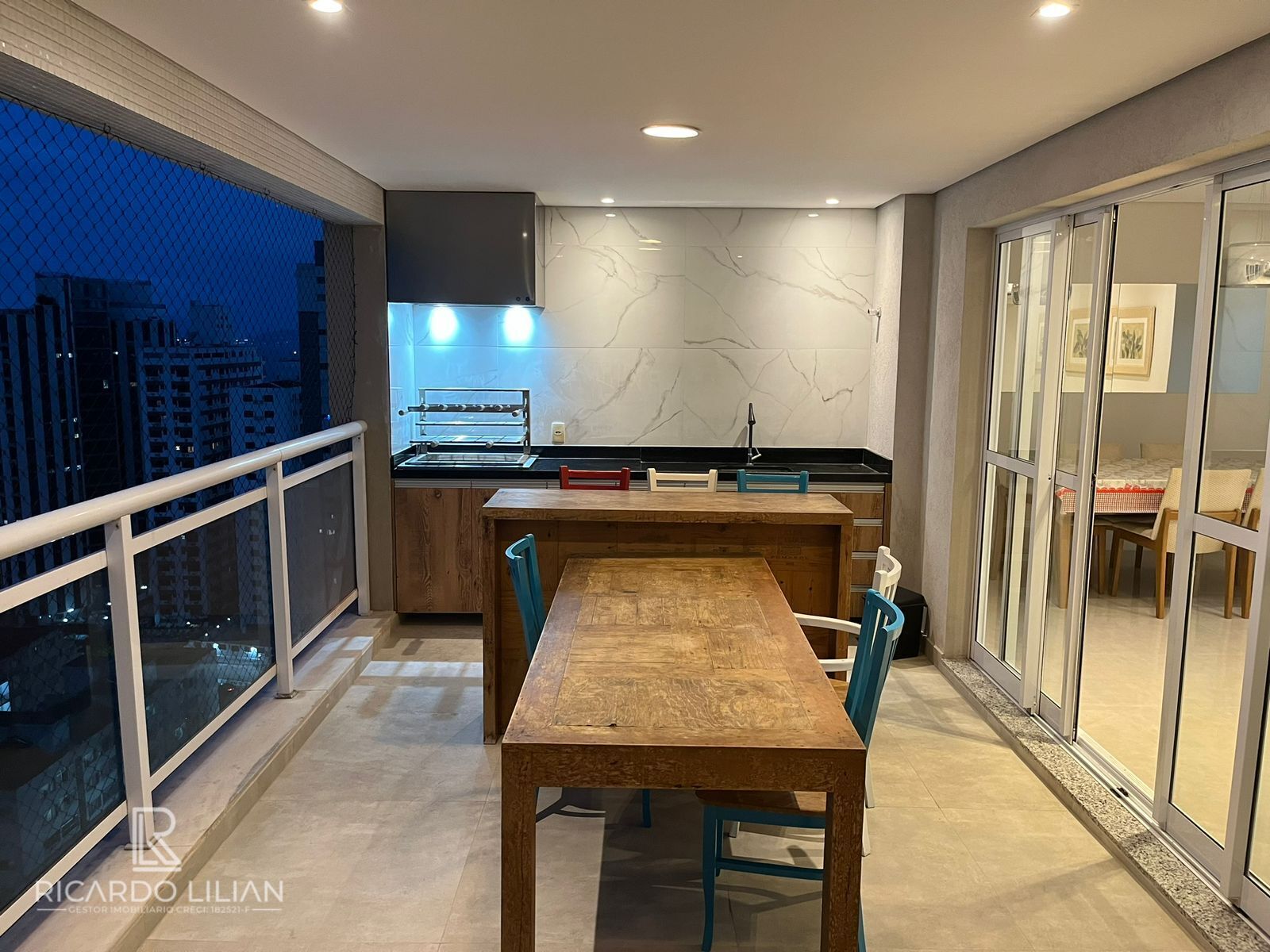 Apartamento à venda com 3 quartos, 134m² - Foto 11