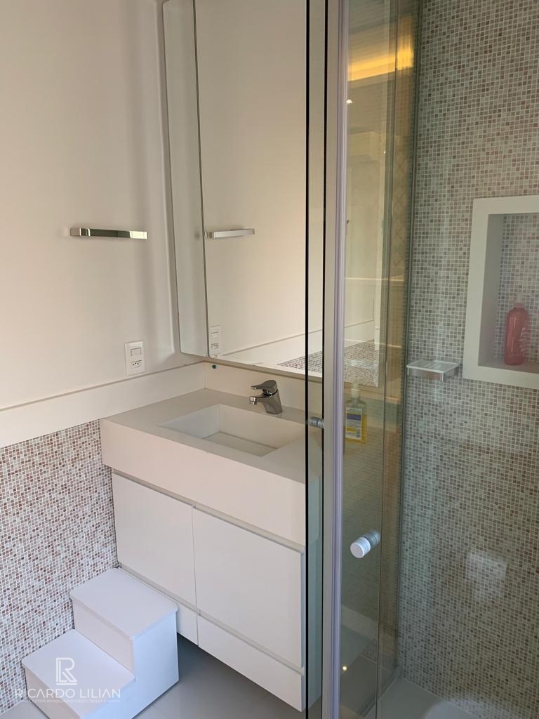 Apartamento à venda com 3 quartos, 275m² - Foto 28