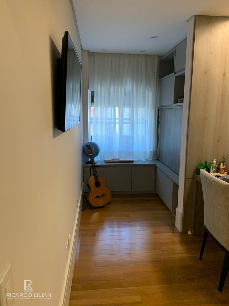 Apartamento à venda com 3 quartos, 275m² - Foto 33