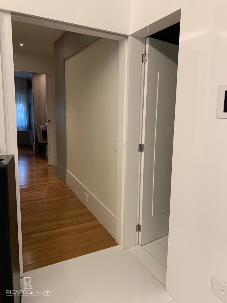 Apartamento à venda com 3 quartos, 275m² - Foto 16