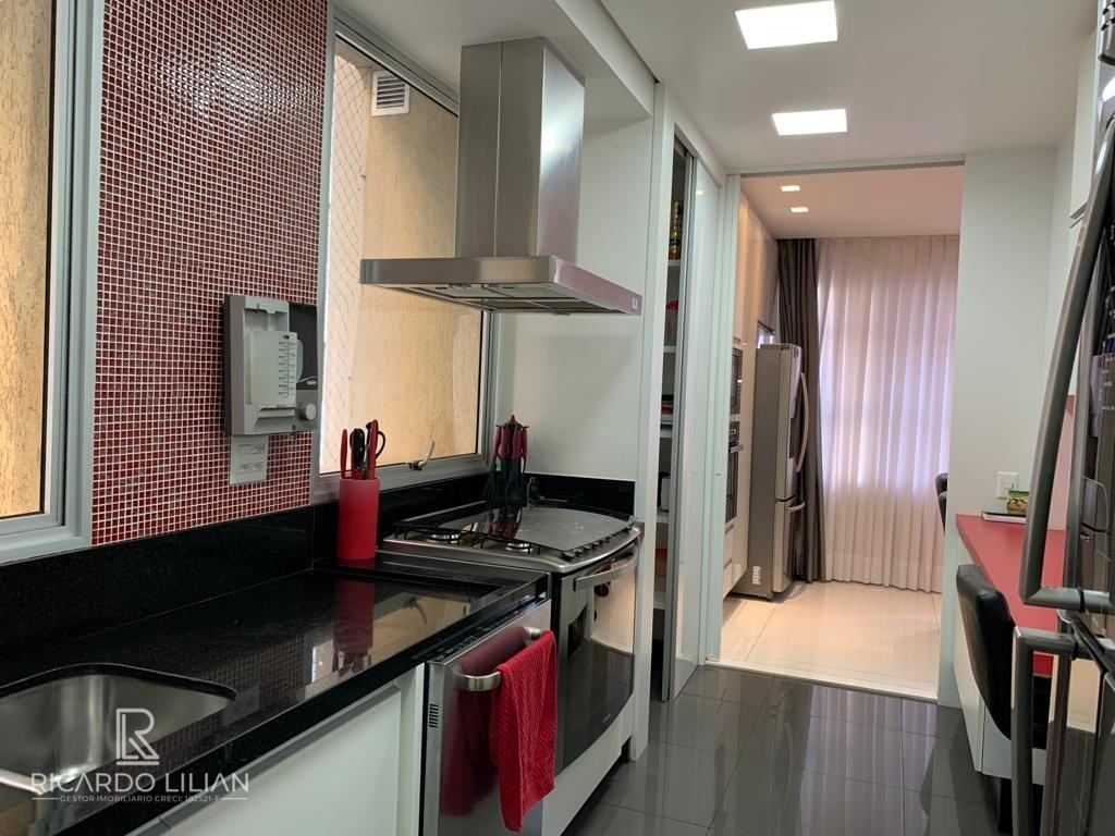 Apartamento à venda com 3 quartos, 275m² - Foto 20