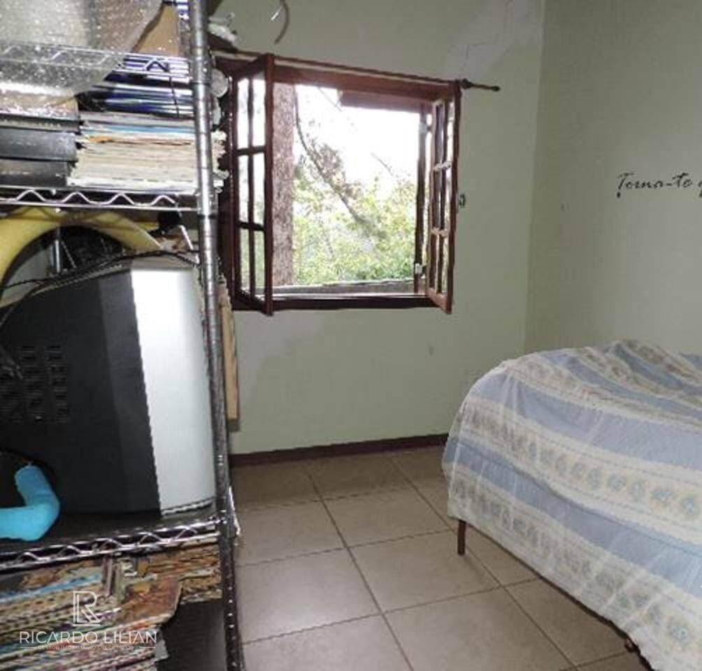 Casa de Condomínio à venda com 3 quartos, 250m² - Foto 14