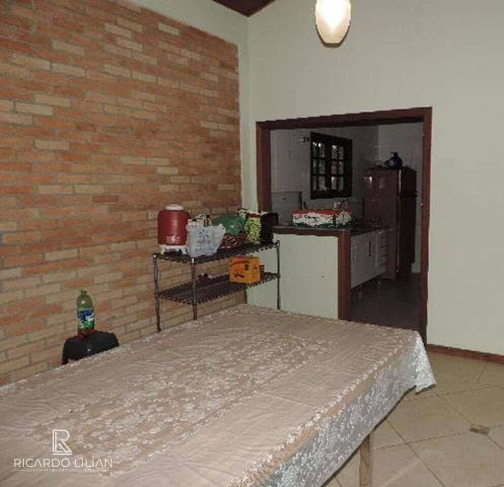 Casa de Condomínio à venda com 3 quartos, 250m² - Foto 8