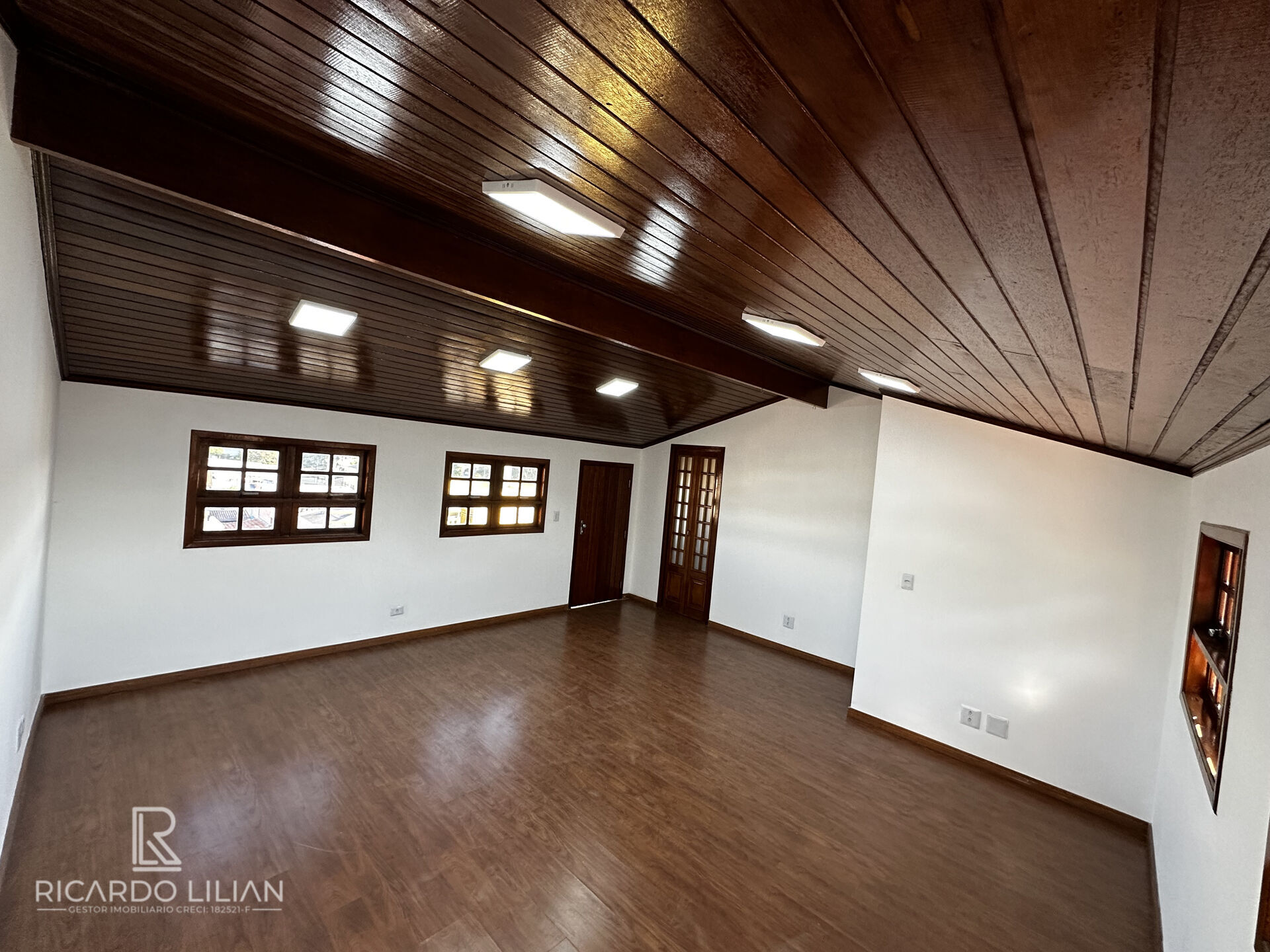 Sobrado à venda com 7 quartos, 380m² - Foto 30