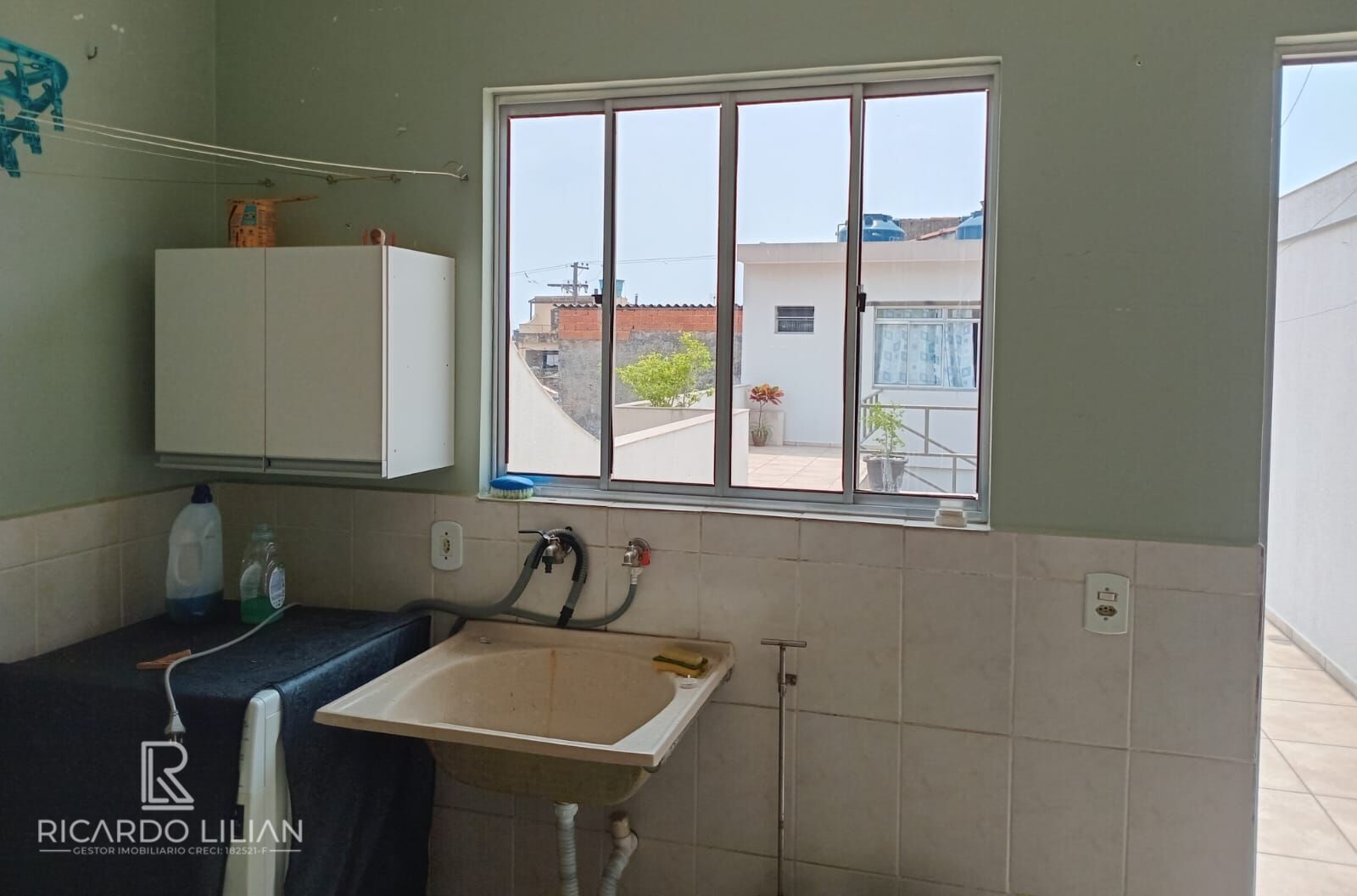 Sobrado à venda com 3 quartos, 193m² - Foto 3