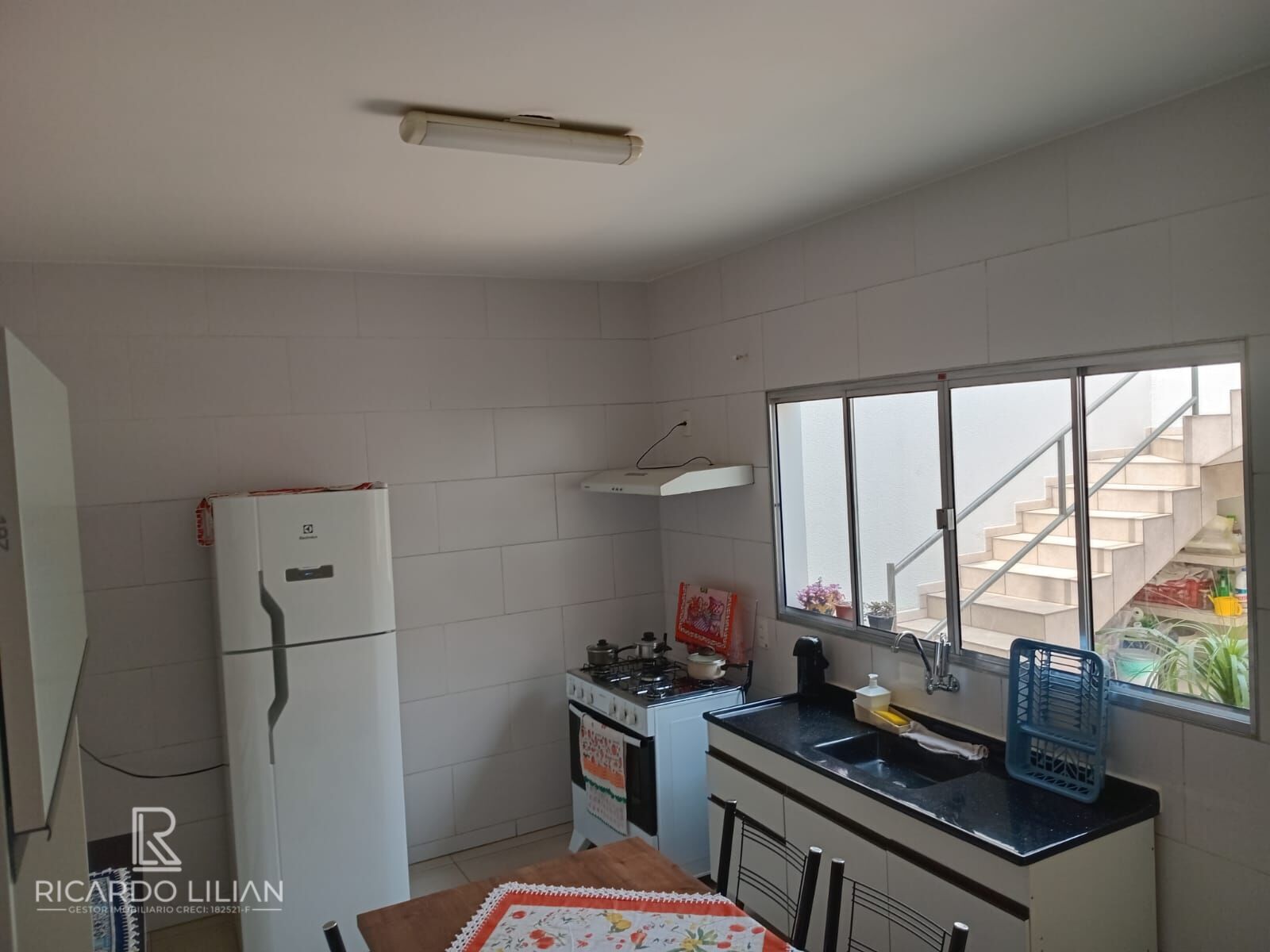 Sobrado à venda com 3 quartos, 193m² - Foto 5