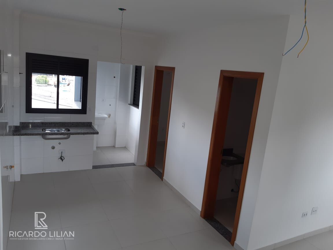 Apartamento à venda com 1 quarto, 34m² - Foto 2