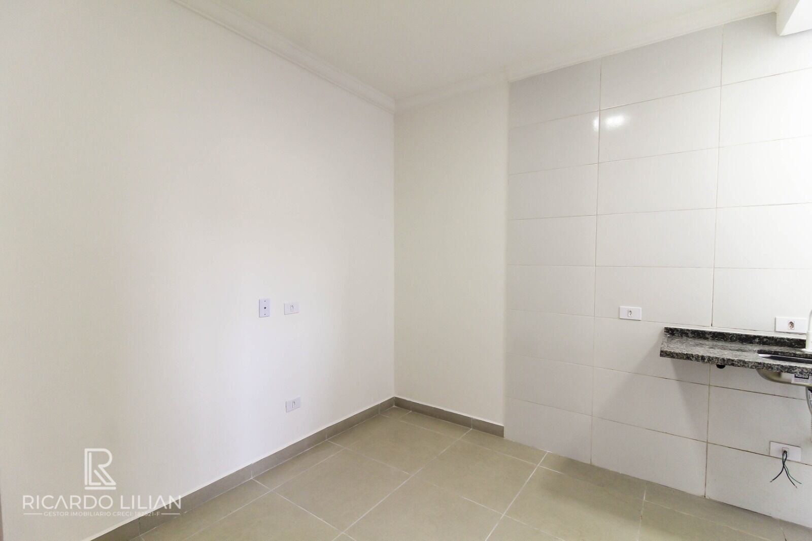 Apartamento à venda com 1 quarto, 30m² - Foto 5