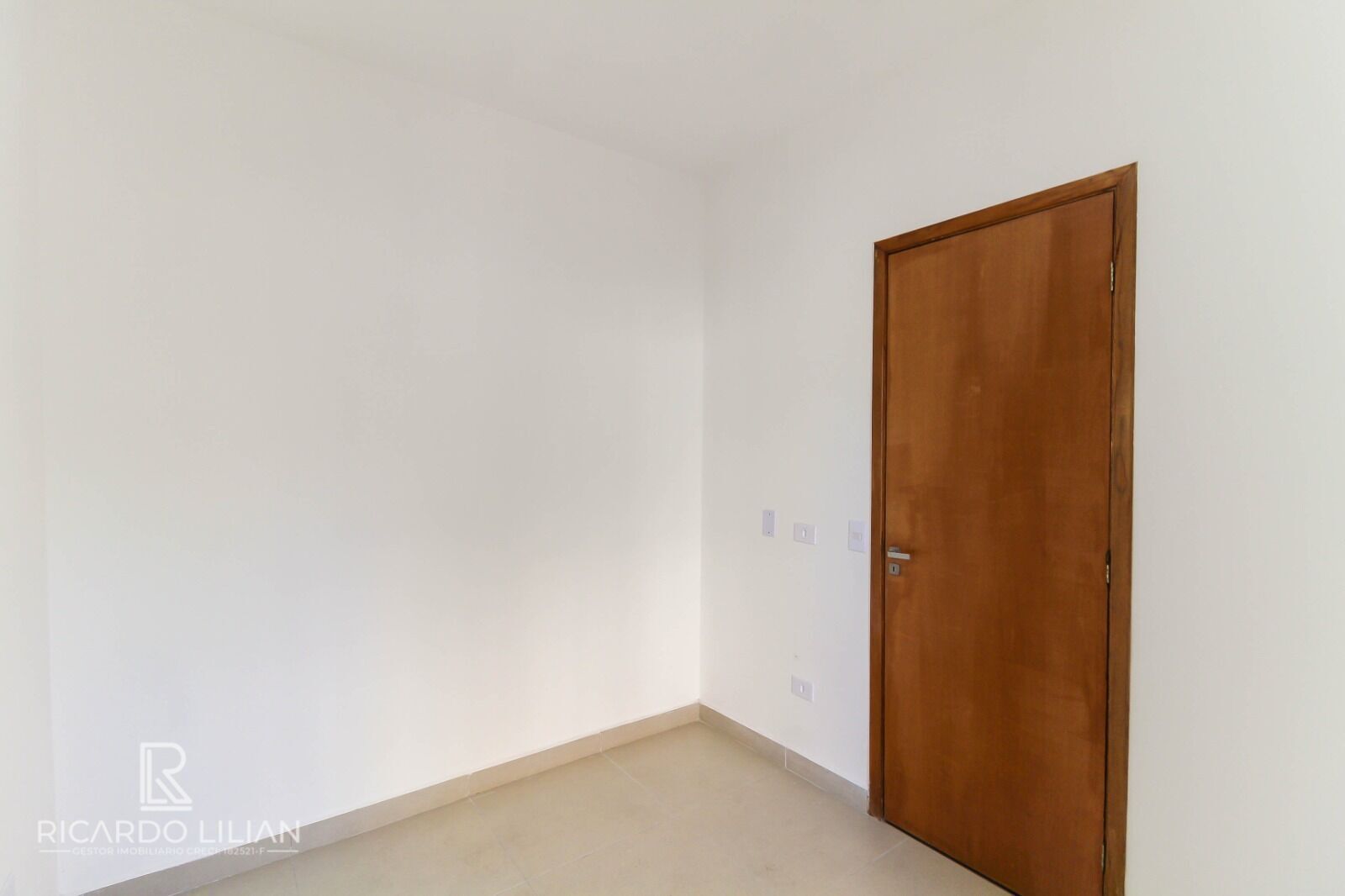 Apartamento à venda com 1 quarto, 30m² - Foto 7