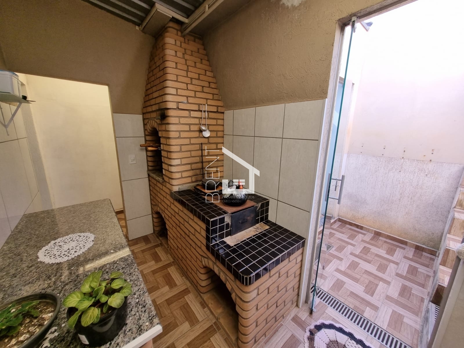 Casa à venda com 2 quartos, 100m² - Foto 12