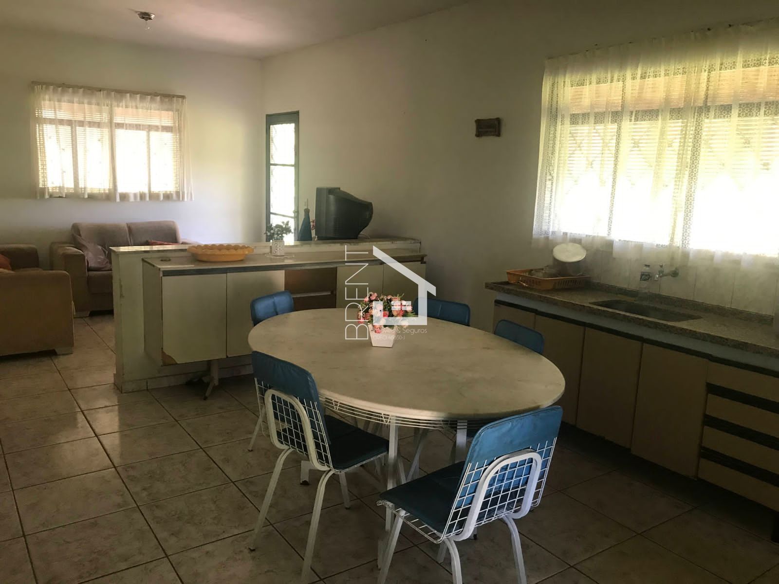 Fazenda à venda com 2 quartos, 2100m² - Foto 8