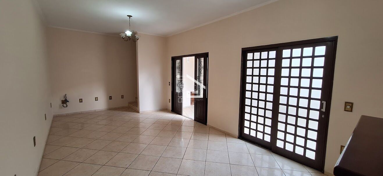 Sobrado à venda com 3 quartos, 156m² - Foto 2