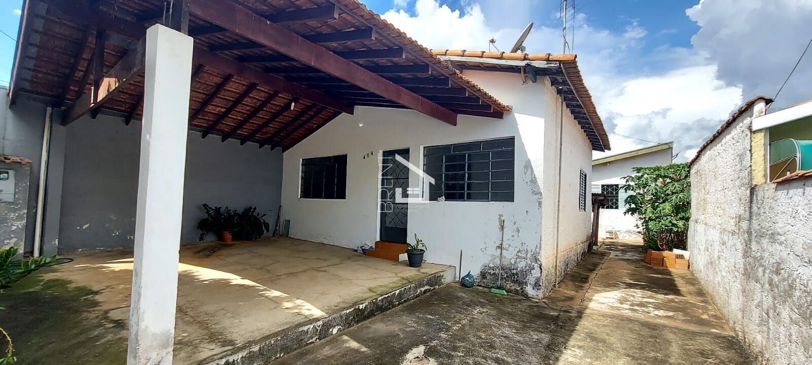 Casa à venda com 2 quartos, 96m² - Foto 2